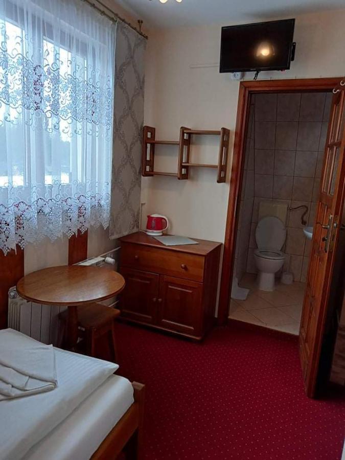 Pokoje Goscinne U Bronka Ciche Małe Εξωτερικό φωτογραφία